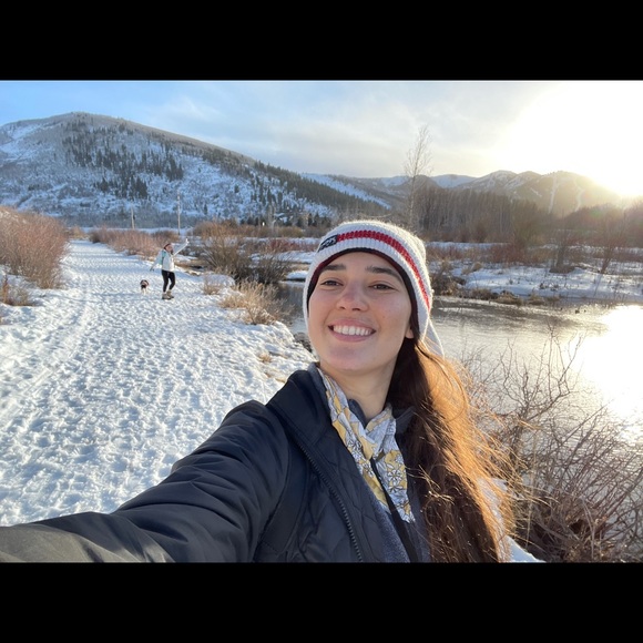 Meet your Posher, Paola - Picture 1 of 1